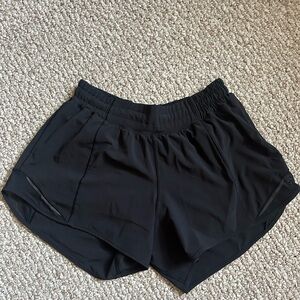 Lululemon Hotty Hot High Rise 4 inch